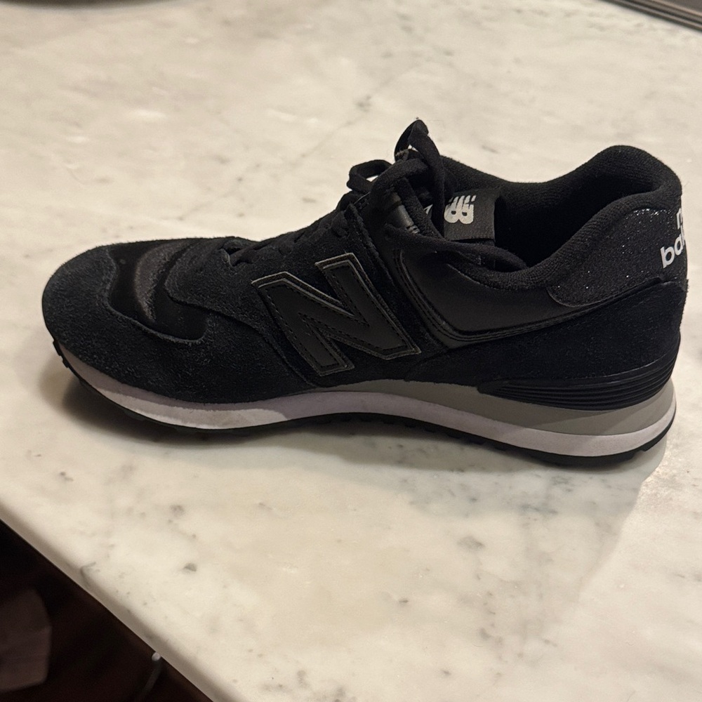 New Balance Women’s 574 Sneakers Worn Once